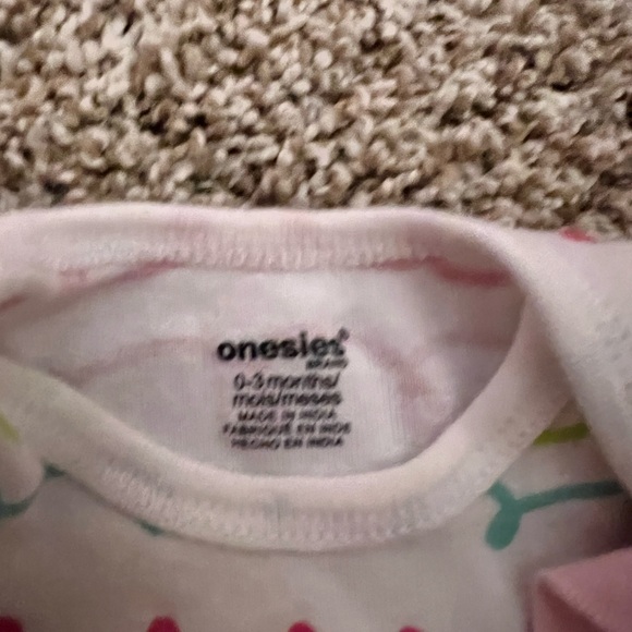 Baby Girl Cupcake & Donut Onesie Set - Pink, Mint, White set of 5 size 0-3m - Picture 9 of 11